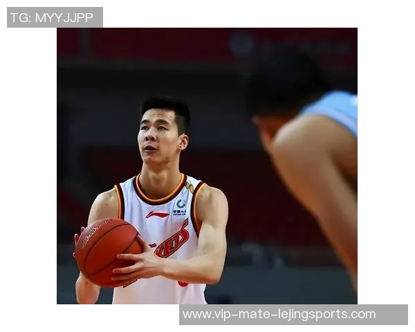 郭昊文：从青涩篮球少年到职业赛场新星的成长之路