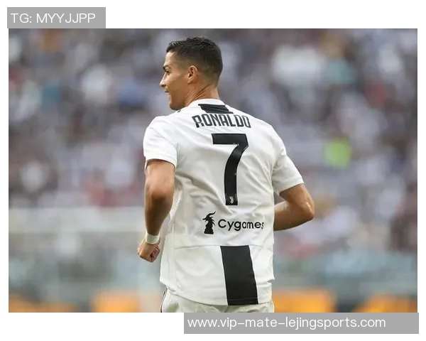 外国足球明星C罗的肌肉训练秘诀与健身效果揭秘