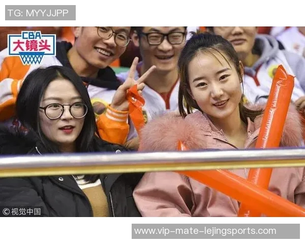 甜美笑容与球场风采并存的可爱篮球明星们的精彩瞬间 甜美笑容与球场风采并存的可爱篮球明星们的精彩瞬间